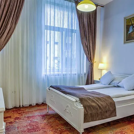 Ambient 3*
